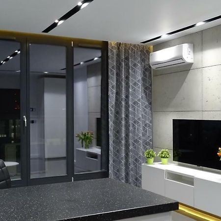 Black Line Apartment Краков Экстерьер фото