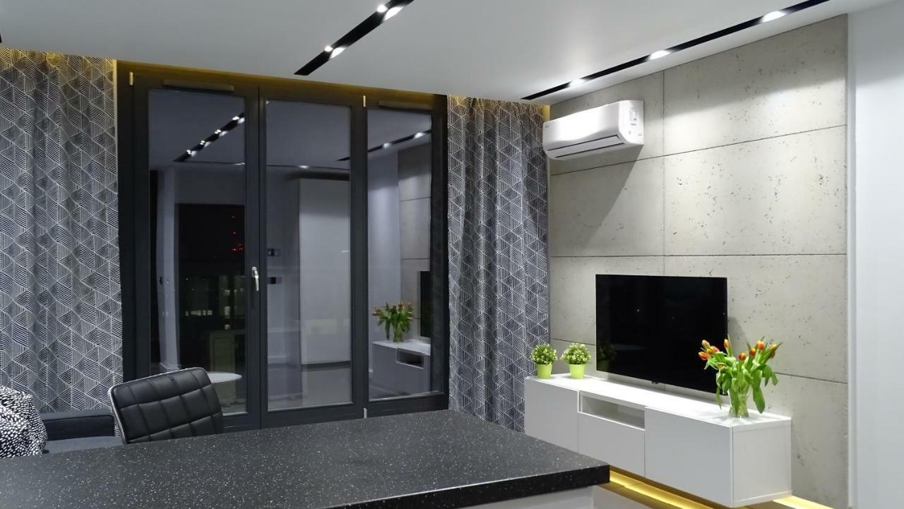 Black Line Apartment Краков Экстерьер фото